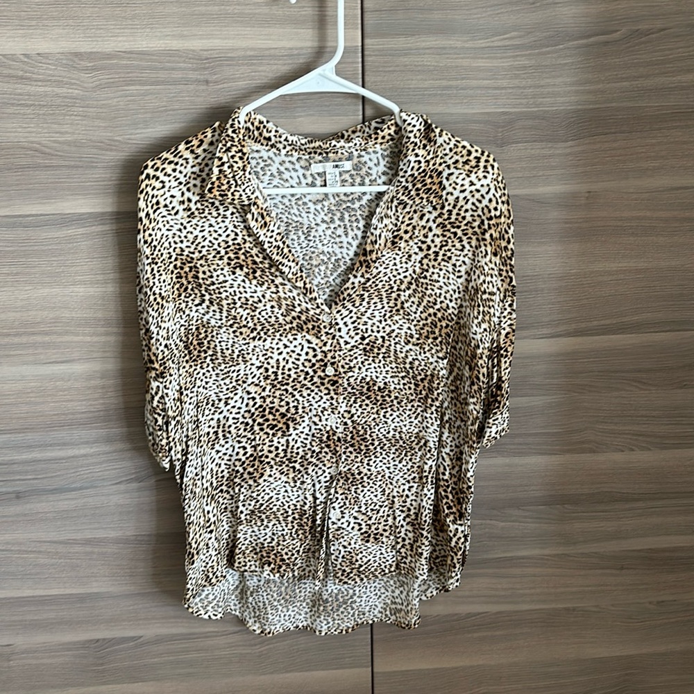 AMUSE SOCIETY 🔥 LEOPARD BUTTOM UP TOP